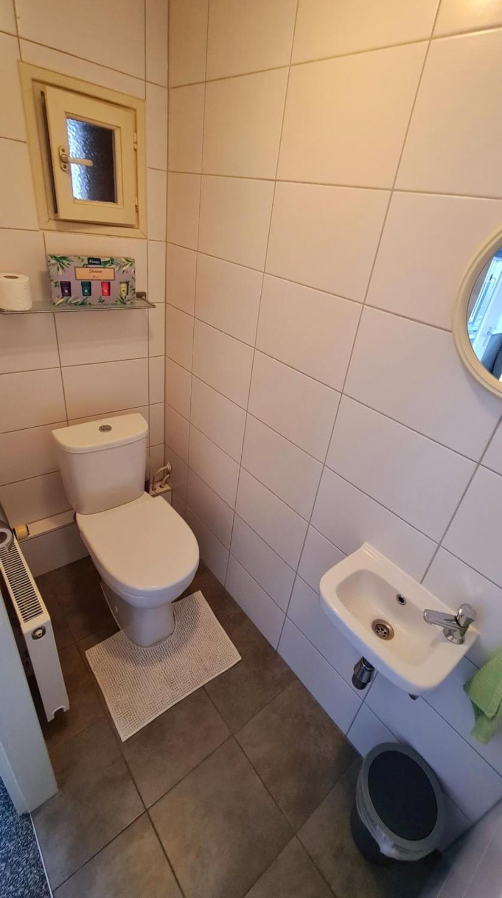 Roos Guesthouse Holiday Appartements Valkenburg aan de Geul Zimmer foto